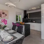 Апартаменты Lovely Apartment In Kostrena With Swimming Pool