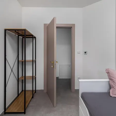 3 Bedroom Awesome In *