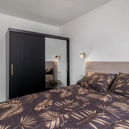 Apartmán Lovely In With Swimming Pool *