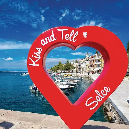 3 Bedroom Awesome In Kostrena